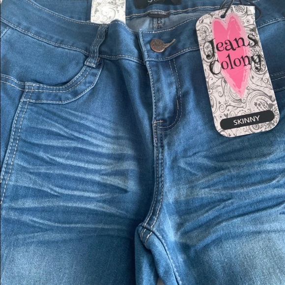 Jeans Colony Skinny Flair Low Waisted Jeans - New with tags #9 - Picture 3 of 5